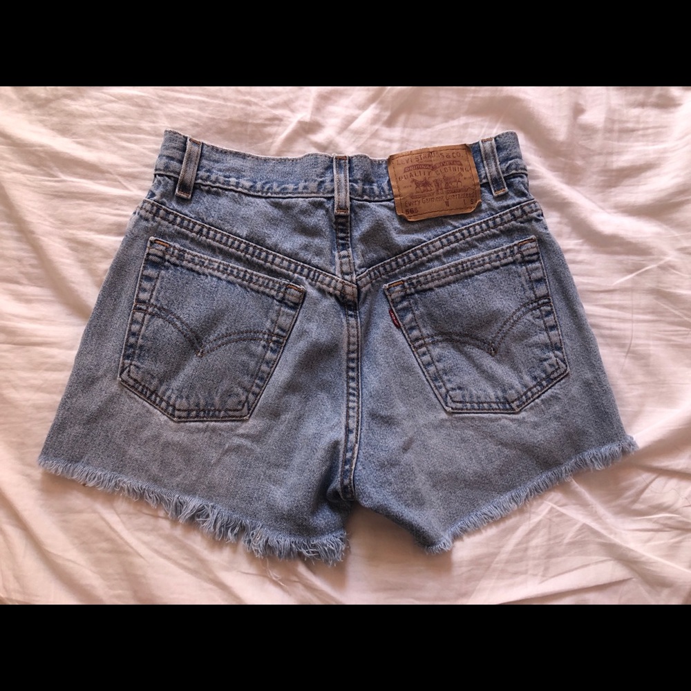 Levi denim shorts - Picture 2 of 2